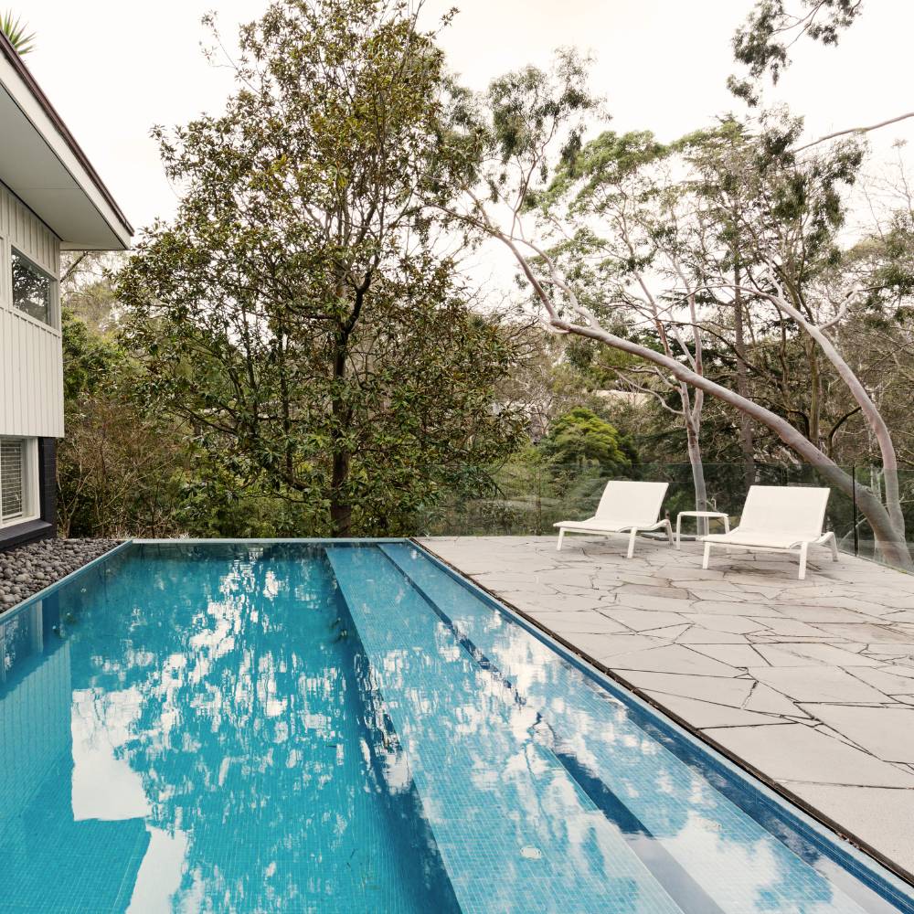 [320096] BLUESTONE CRAZY PAVING 20MM
