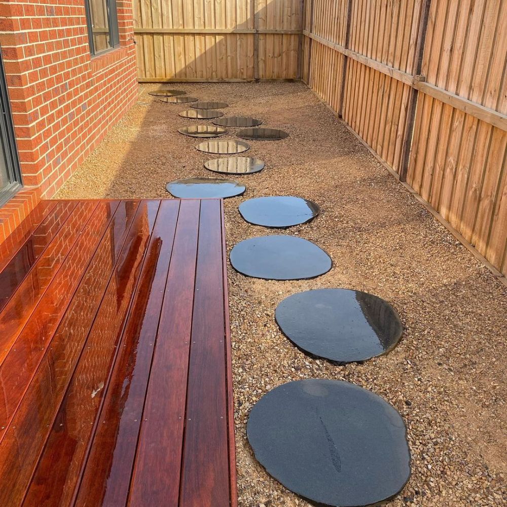 [312921] BLUESTONE STEPPING STONE MEDIUM 500-600mm